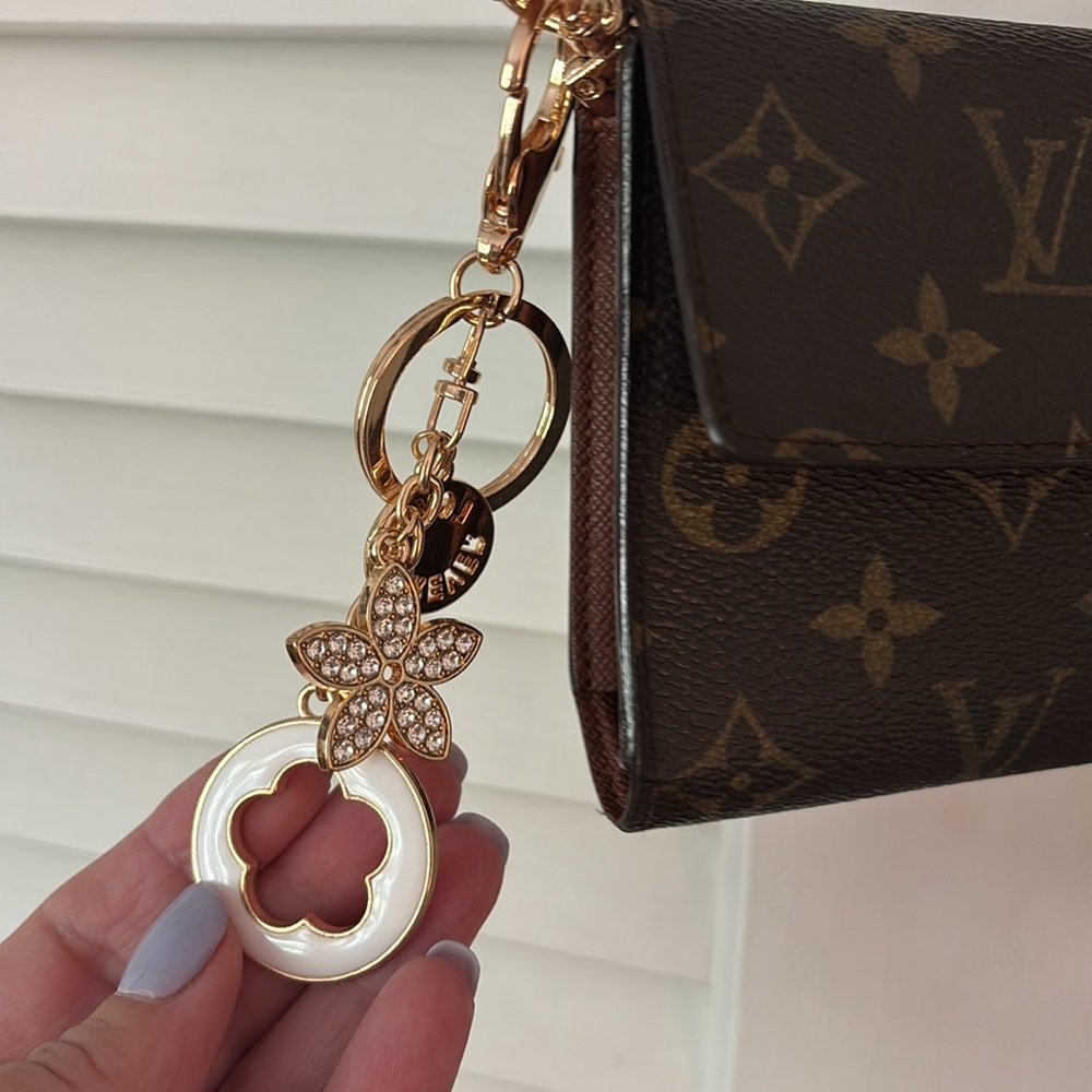 🚫🚫SOLD🚫🚫 LV Wallet w/COA - Picture 11 of 12